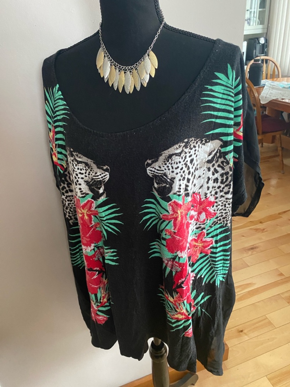 Black Scoop-Neck Women's Tunic with Leopard & Tropical Floral Print